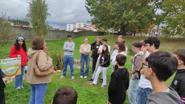 Escola Secundária Dr. António Granjo recebeu um grupo de 24 alunos e 8 professores oriundos da Alemanha (Bad Harzburg), Países Baixos (Amesterdão), Eslovénia (Lenart) e Eslováquia (Bardejov), no âmbito do projeto de intercâmbio escolar Erasmus+, Together We Thrive.