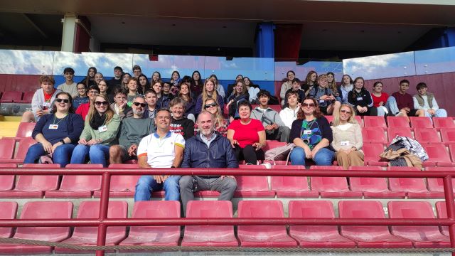 Escola Secundária Dr. António Granjo recebeu um grupo de 24 alunos e 8 professores oriundos da Alemanha (Bad Harzburg), Países Baixos (Amesterdão), Eslovénia (Lenart) e Eslováquia (Bardejov), no âmbito do projeto de intercâmbio escolar Erasmus+, Together We Thrive.