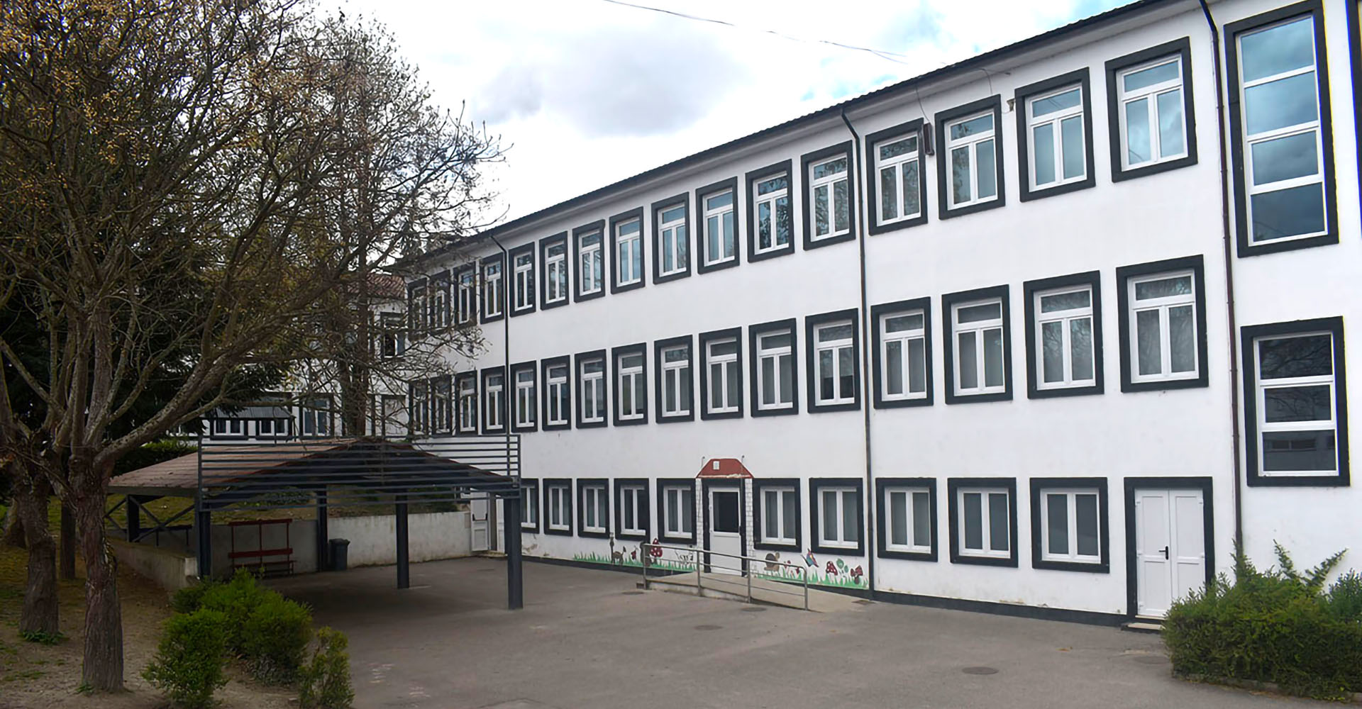 Escola Dr. Francisco Gonçalves Carneiro